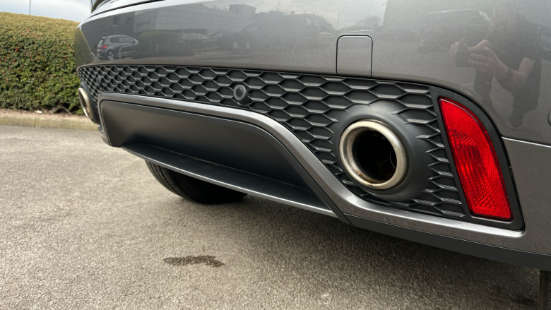 Jaguar E-Pace 2.0d Chequered Flag Edition 5dr Auto Diesel Estate